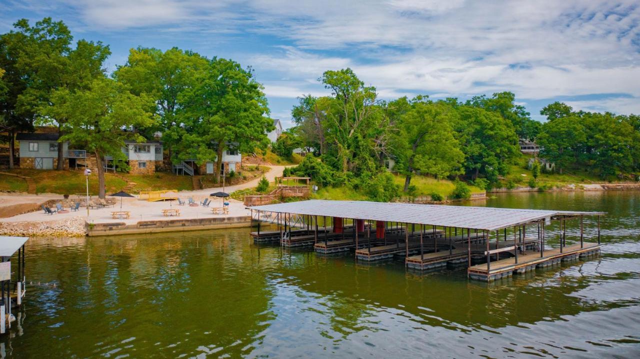 Lakeshore Fishing Cabins #4 Lake Ozark Kültér fotó