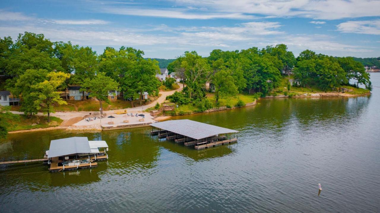 Lakeshore Fishing Cabins #4 Lake Ozark Kültér fotó